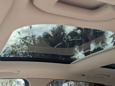 Certified 2022 Mercedes-Benz GLC 300 GLC 300 w/ Premium Package Lite image 7