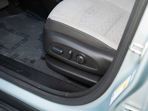 Used 2022 Chevrolet Equinox LT FWD image 22