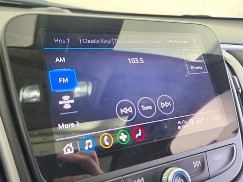 Used 2024 Chevrolet Malibu LT FWD image 21
