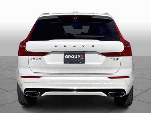 Used 2018 Volvo XC60 T5 R-Design w/ Convenience Package image 4