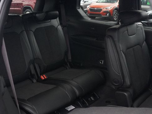 New 2025 Jeep Grand Cherokee L Altitude image 55