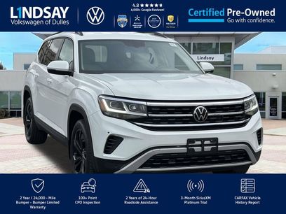 Used 2023 Volkswagen Atlas SE w/ Black Wheel Package