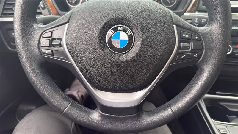 Used 2014 BMW 328i xDrive Sedan AWD/4WD image 34