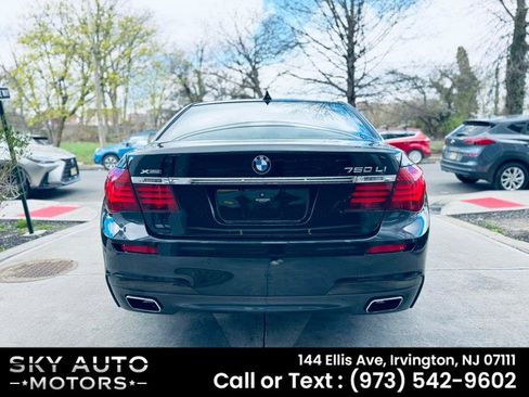 Used 2014 BMW 750Li xDrive image 6