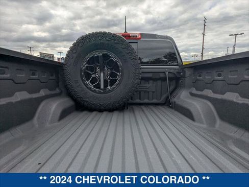 Used 2024 Chevrolet Colorado ZR2 w/ ZR2 Bison Edition AWD/4WD image 23