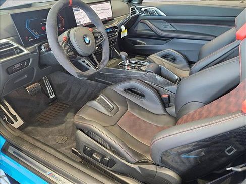 Used 2025 BMW M4 CS AWD/4WD image 9
