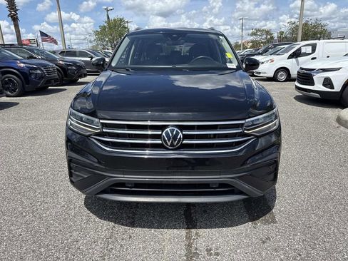 Used 2022 Volkswagen Tiguan SE AWD/4WD image 9
