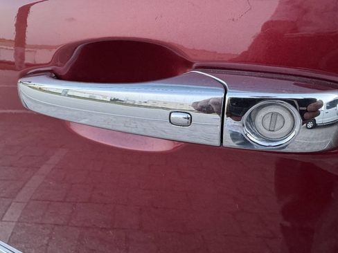 Used 2014 Chrysler Town & Country Touring-L w/ Driver Convenience Group FWD image 56