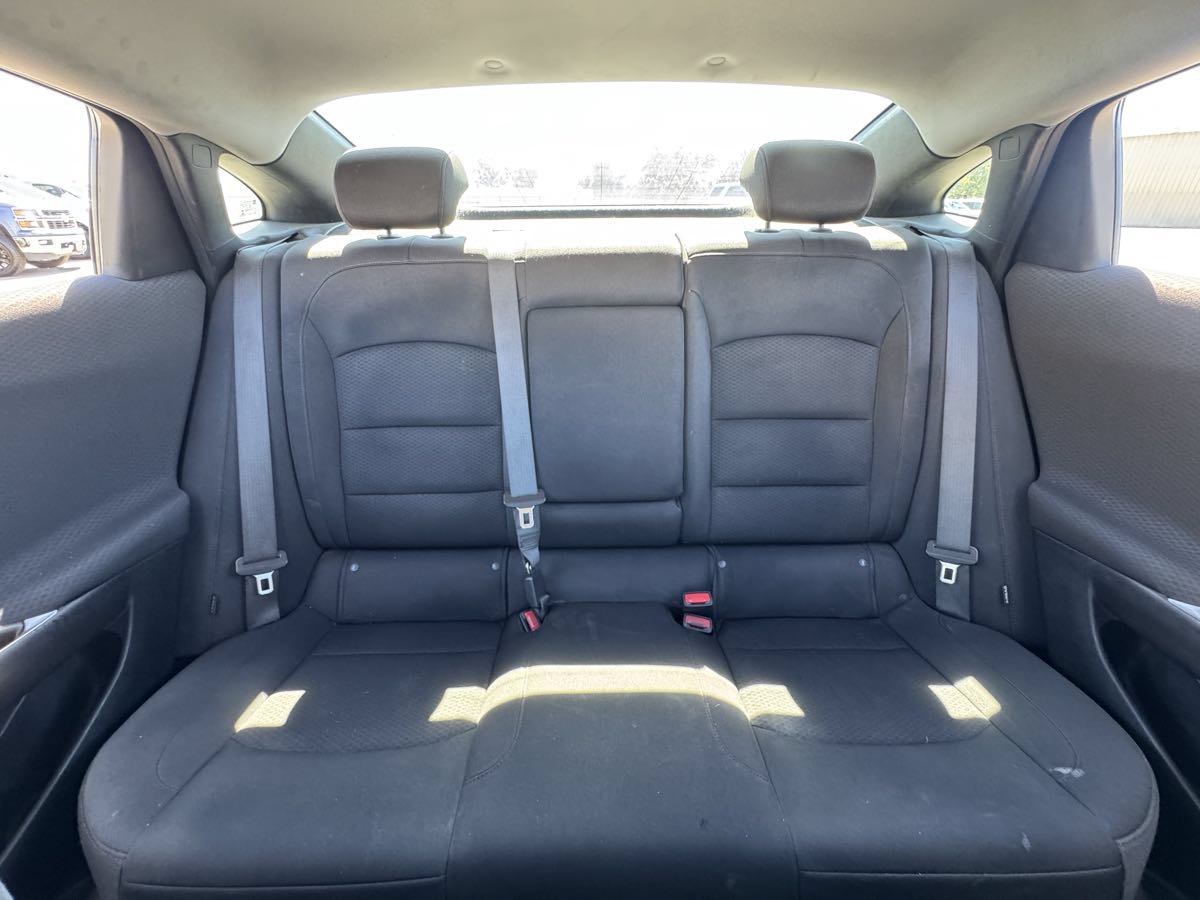 Used 2020 Chevrolet Malibu LT FWD image 34
