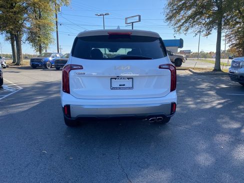New 2025 Kia Telluride S image 6
