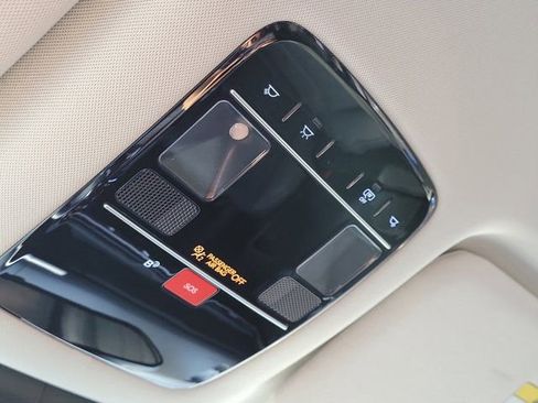 Used 2025 Hyundai Santa Fe SEL image 32