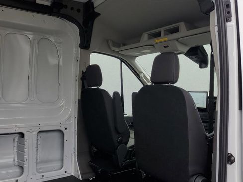 New 2026 Ford Transit 250 148 Medium Roof RWD image 12