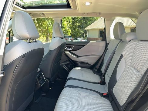 Used 2023 Subaru Forester Premium image 10