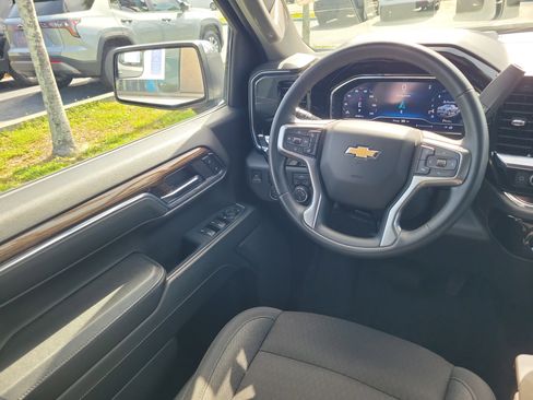 Used 2023 Chevrolet Silverado 1500 LT w/ Protection Package AWD/4WD image 14