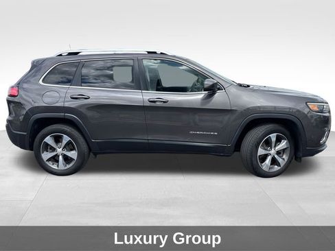 Used 2019 Jeep Cherokee Limited w/ Luxury Group AWD/4WD image 7