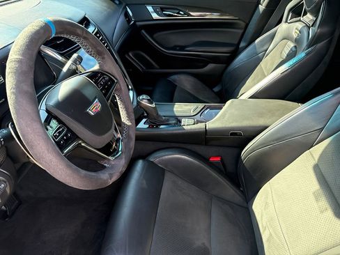 Used 2019 Cadillac CTS V w/ Carbon Fiber Package RWD image 19