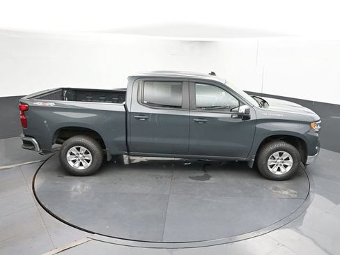 Used 2025 Chevrolet Silverado 1500 LT AWD/4WD image 38