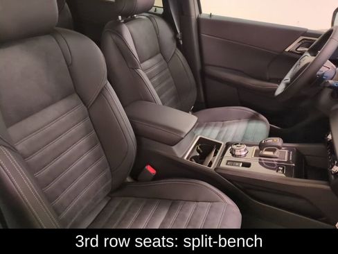 New 2025 Mitsubishi Outlander SE image 11