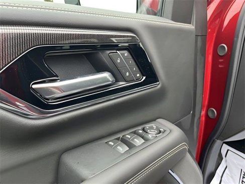 New 2026 GMC Yukon Elevation image 10