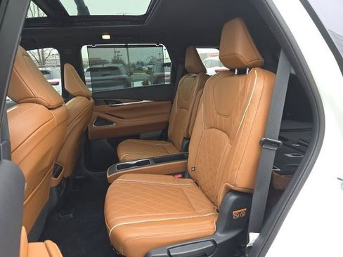 Certified 2025 INFINITI QX60 Autograph w/ Cargo Package image 16