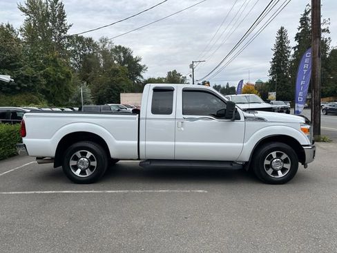Used 2015 Ford F250 Lariat w/ Camper Package image 7