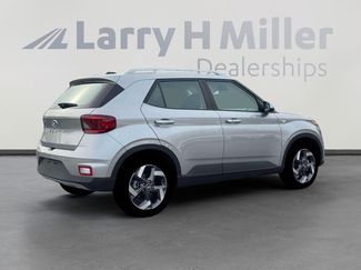 New 2026 Hyundai Venue SEL FWD video 1