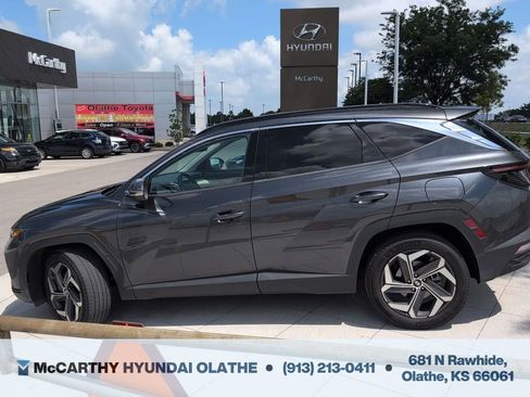 Certified 2022 Hyundai Tucson Limited w/ Cargo Package AWD/4WD image 15