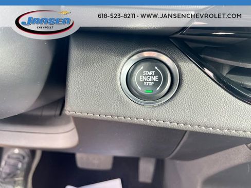 Used 2025 Buick Enclave Preferred image 16