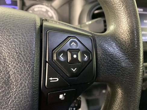 Used 2020 Toyota Tacoma SR image 21
