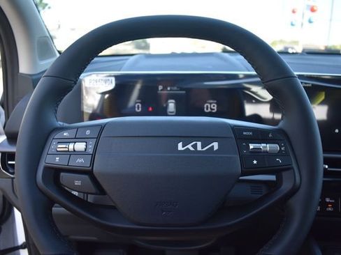 New 2026 Kia Sportage EX image 27