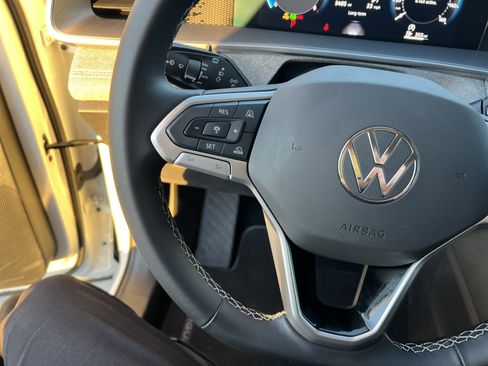 Certified 2025 Volkswagen Tiguan S image 18