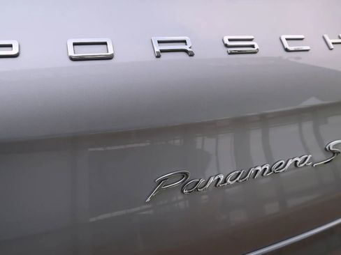 Used 2015 Porsche Panamera S image 58