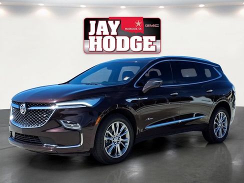 Used 2024 Buick Enclave Avenir w/ Avenir Technology Package AWD/4WD image 3