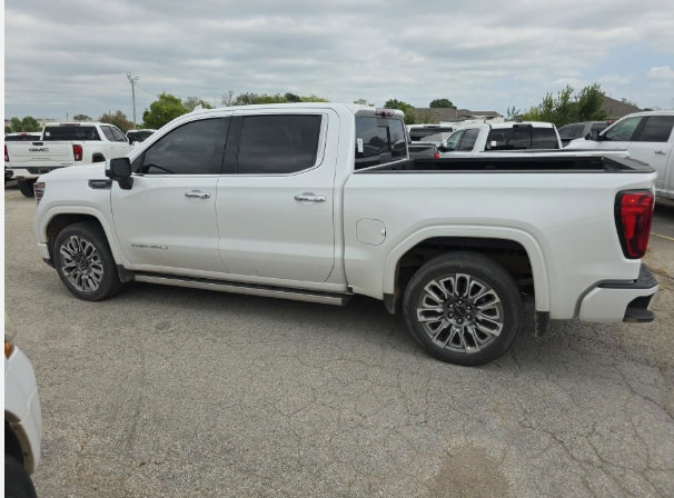 Used 2024 GMC Sierra 1500 Denali Ultimate AWD/4WD image 13