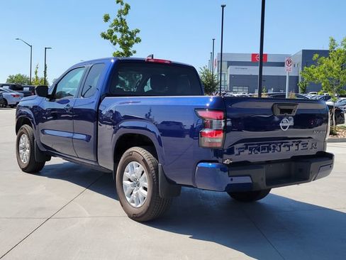 Used 2022 Nissan Frontier SV w/ Technology Package AWD/4WD image 3