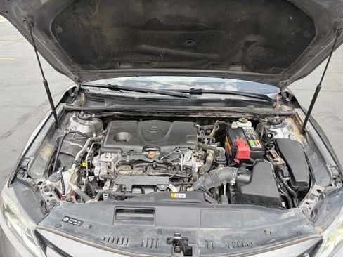 Used 2020 Toyota Camry LE FWD image 24