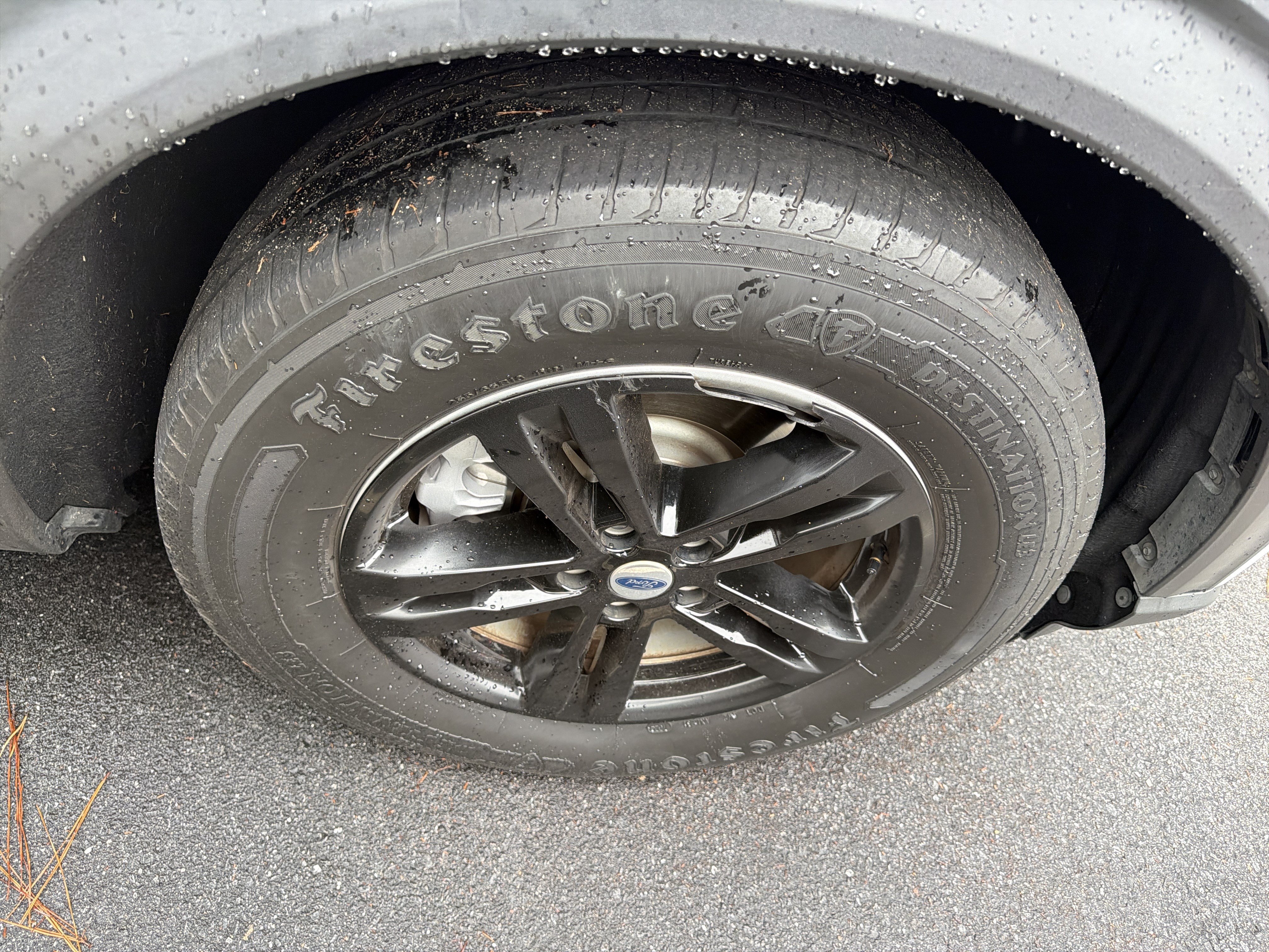 Used 2020 Ford Explorer XLT RWD image 9