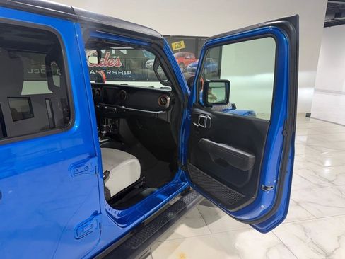 Used 2021 Jeep Gladiator Mojave AWD/4WD image 18