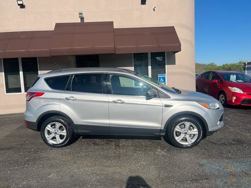 Used 2014 Ford Escape SE w/ Equipment Group 201A AWD/4WD image 4