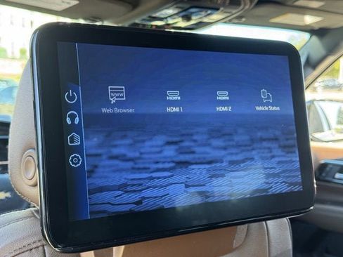 New 2026 Chevrolet Suburban High Country image 26