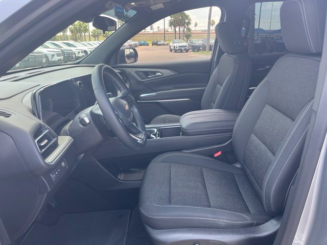 Used 2025 Chevrolet Traverse LT FWD image 20