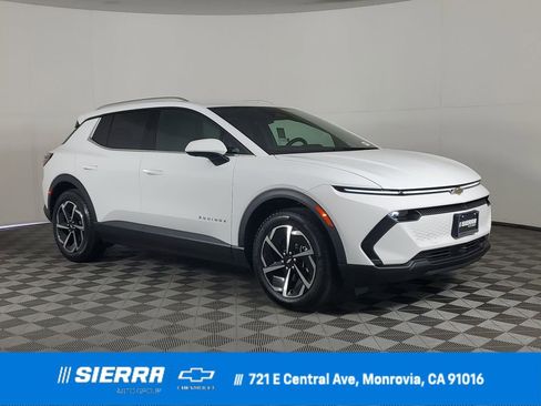 New 2026 Chevrolet Equinox EV LT image 1