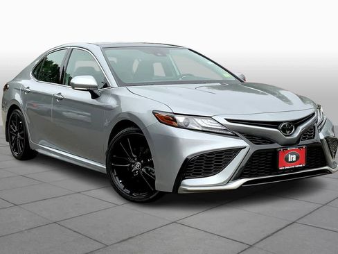 Used 2023 Toyota Camry XSE w/ Cold Weather Package image 2