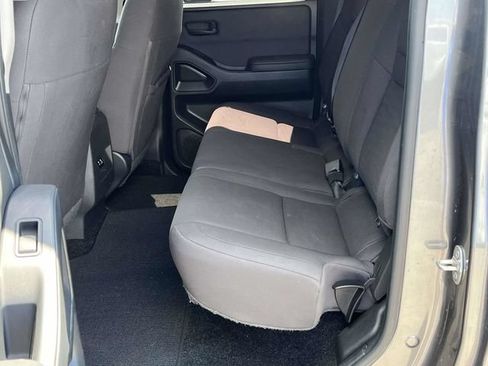 Used 2024 Nissan Frontier S w/ Technology Package RWD image 15
