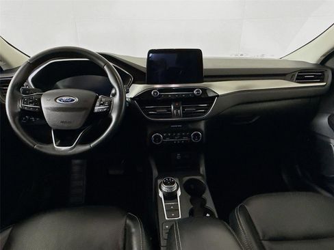 Used 2022 Ford Escape Titanium image 21