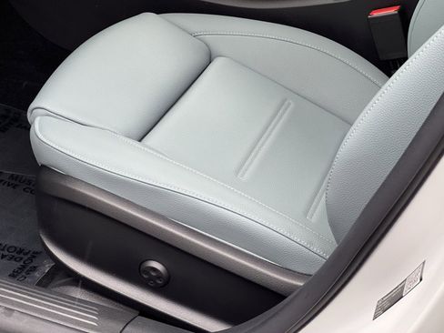 Certified 2026 Mercedes-Benz CLA 250 4MATIC image 19