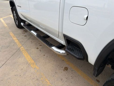 Used 2025 Chevrolet Silverado 2500 LT AWD/4WD image 14