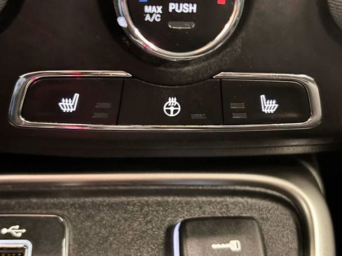 Used 2018 Jeep Compass Sport w/ Cold Weather Group FWD image 63