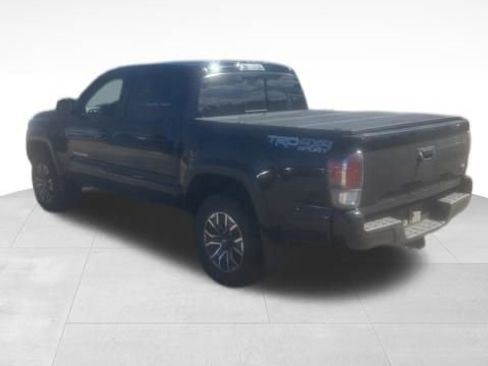 Used 2022 Toyota Tacoma TRD Sport w/ Technology Package AWD/4WD image 5