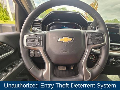Used 2025 Chevrolet Silverado 2500 LT w/ Convenience Package AWD/4WD image 26